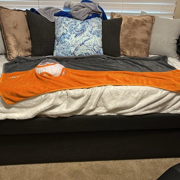 R2D2 and BB8 small quillows - Picture 2 of 6